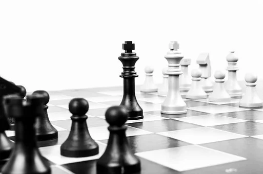 自己注冊公司當法人后，還可以在別人開的公司當法人嗎？