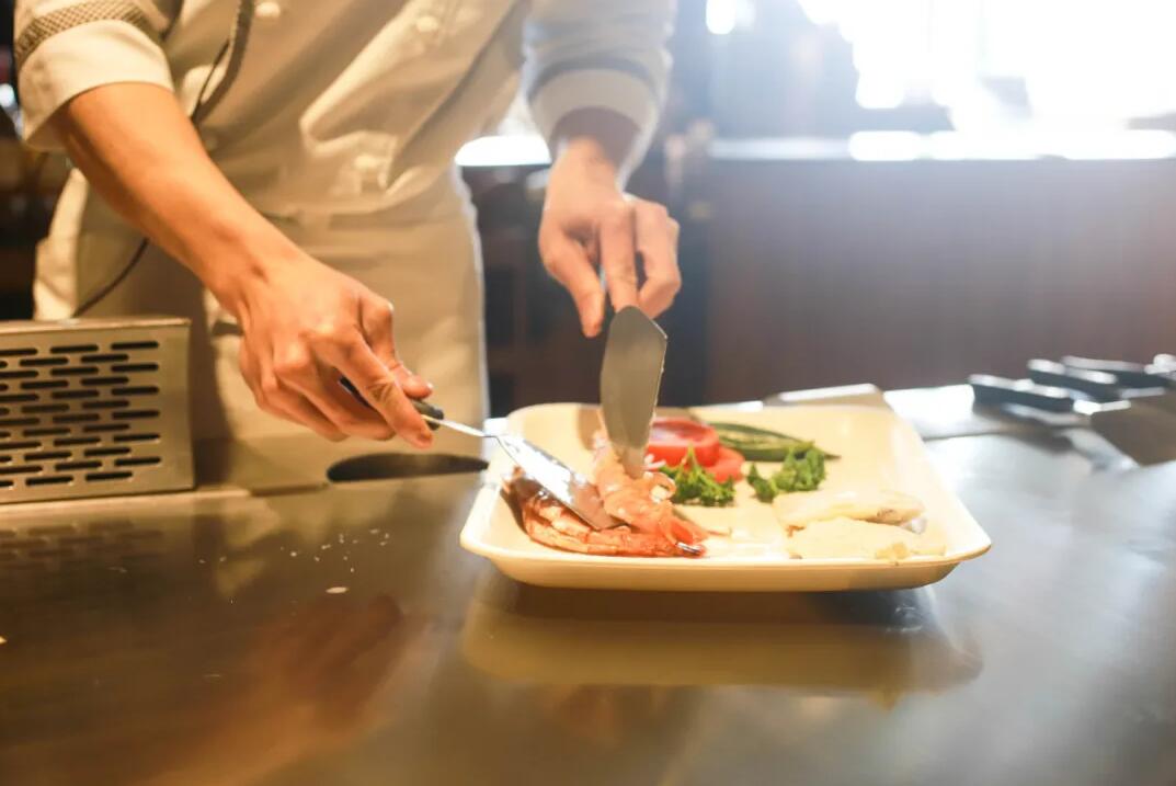 中餐廳黃曉明深圳開(kāi)店了！開(kāi)家中餐廳要做哪些？